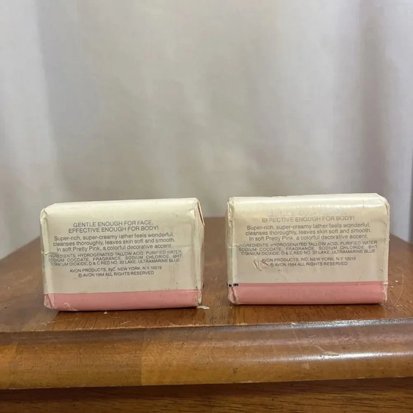Vintage Avon PRETTY PINK Cream Soap, 3oz. (2 bars) 1984‎ Tallow USA MADE - Picture 4 of 5